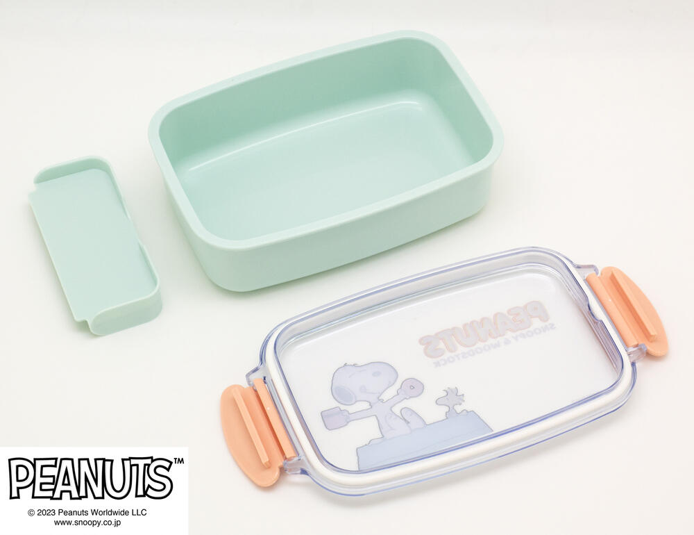 SNOOPY PEANUTS FOOD CONTAINER & HAND TOWL GIFT SET – Image Beauty online